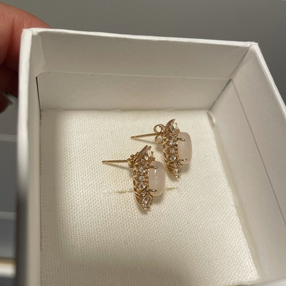 ❗️ Melanie Auld Nouveau Studs - Picture 6 of 7